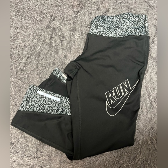 Nike Pants - Y2K Nike Black & Gray Leggings!